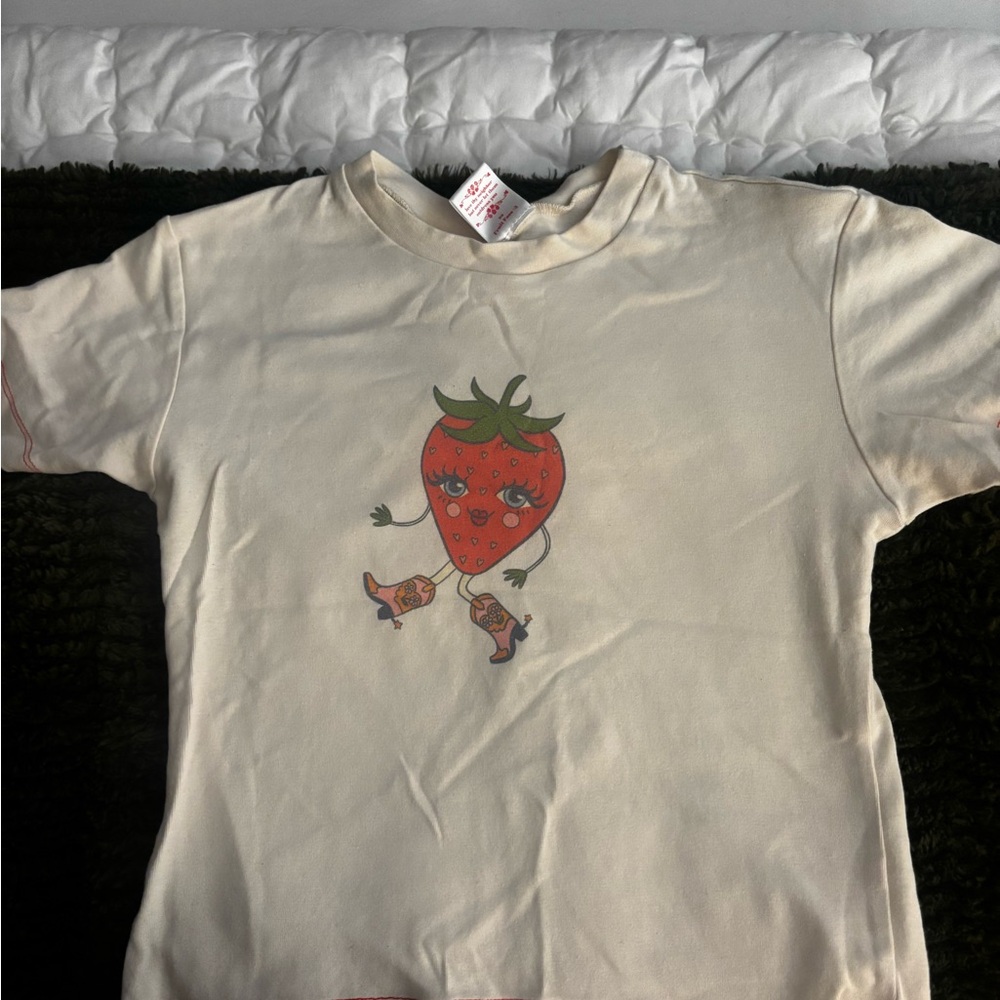 Fruitface shirt- Strawberry with cowboy boots